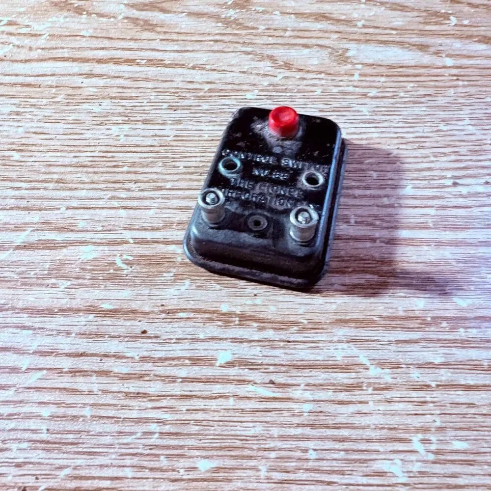 Lionel 96C Push Button Momentary Control Switch With Red Button For Parts